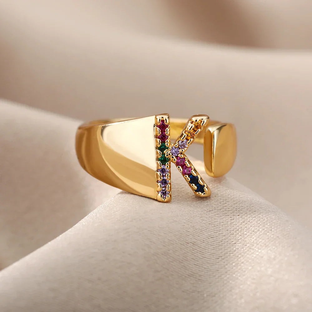 Bague large personnalisée avec initiale arc-en-ciel