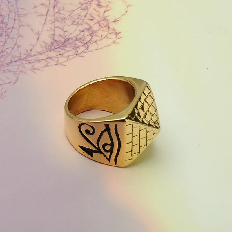 Bague avec Pyramide Egyptienne or