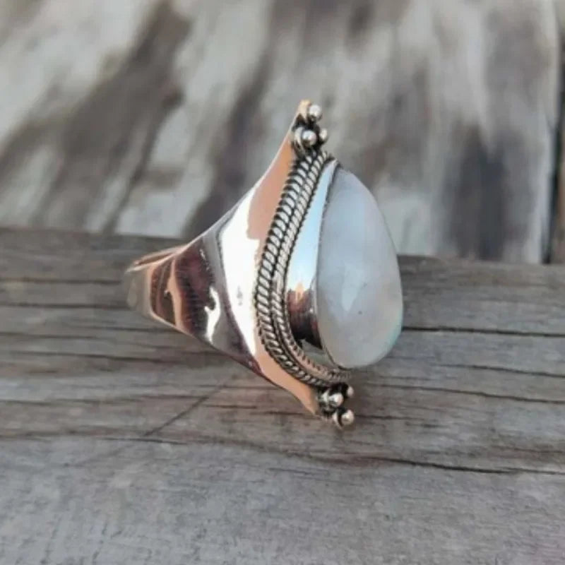 Bague Ethnique avec Pierre de Lune