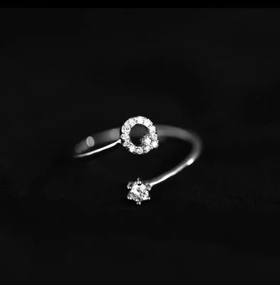 Bague initiale femme o