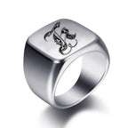 Bague large homme initiale j