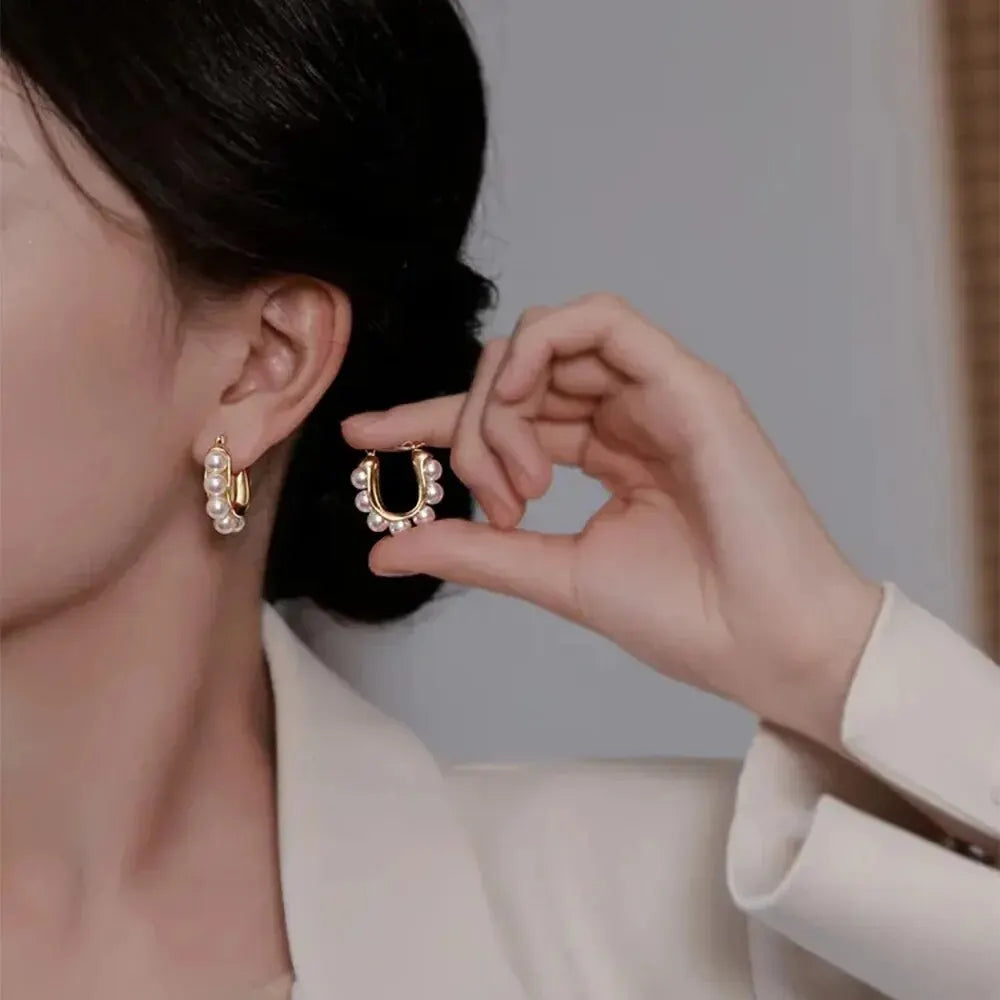 Elégantes Boucles d'Oreilles Créoles avec Perles