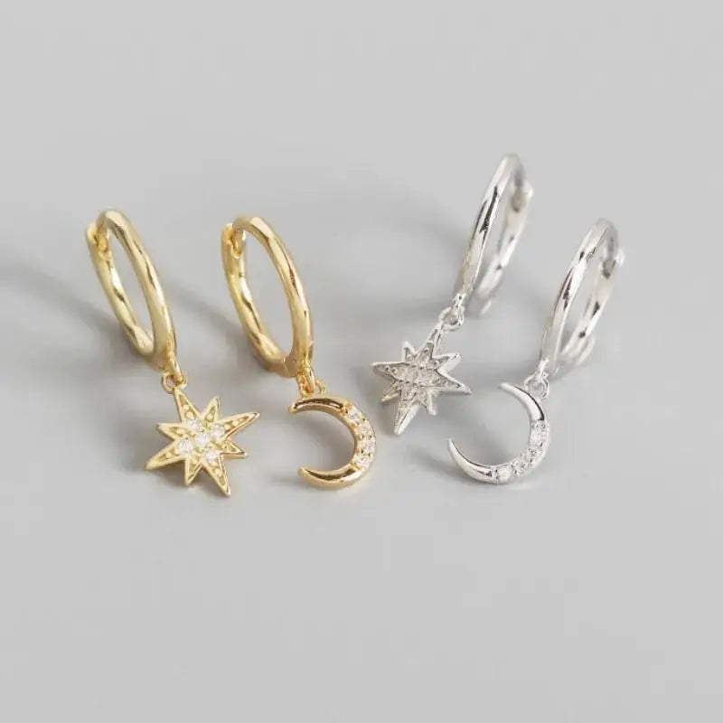 Boucles d'Oreilles Créoles Etoile et Lune et Zircon or
