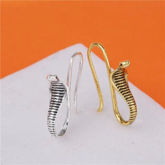 エジプト コブラ ピアス