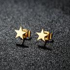 軽やかなスタッド スター ピアス ゴールド