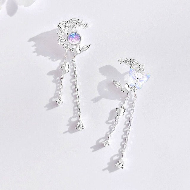 月と蝶のピアス