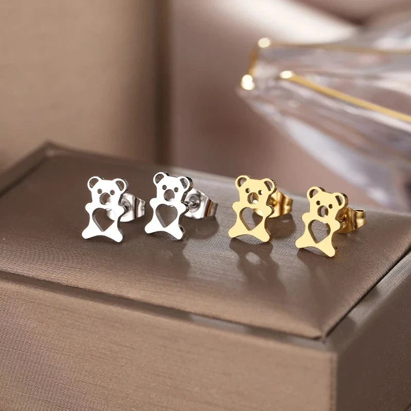 かわいいクマのピアス ゴールドとシルバー