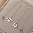 Boucles d'Oreilles Pendantes avec Fine Fleur de Lotus argent