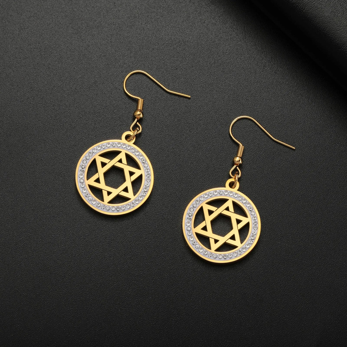 Boucles d'oreilles pendantes avec l'étoile de David et strass symbolique juive or