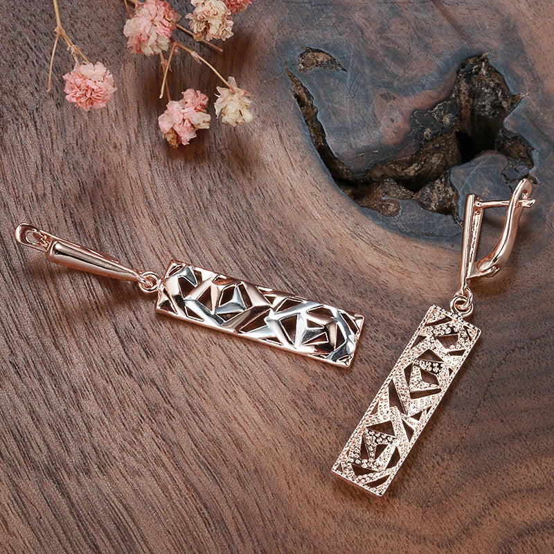Boucles d'Oreilles Pendantes Ethniques Modernes