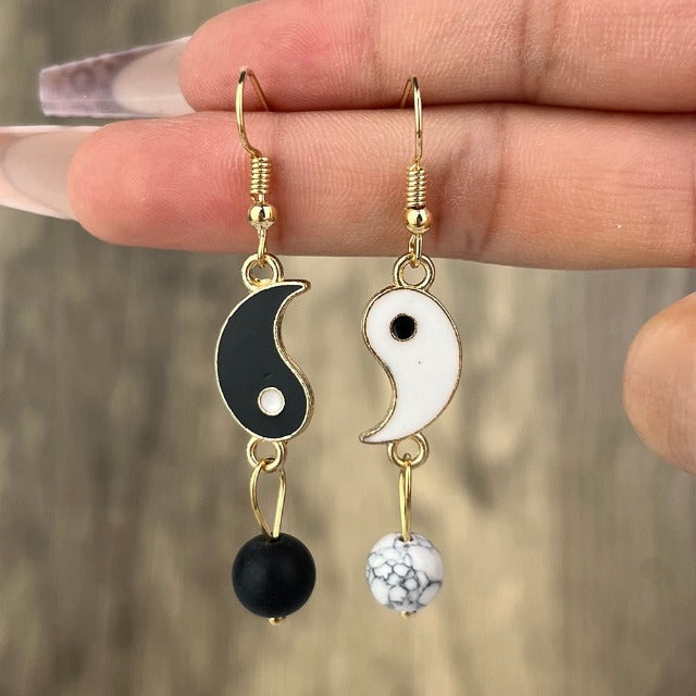 Yin Yang ゴールド＆シルバー ぶら下がりピアス ゴールド