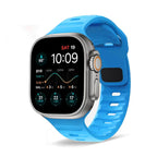 スカイブルーのサージカルシリコン製Apple Watchバンド