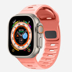 ピンクのサージカルシリコン製Apple Watchバンド
