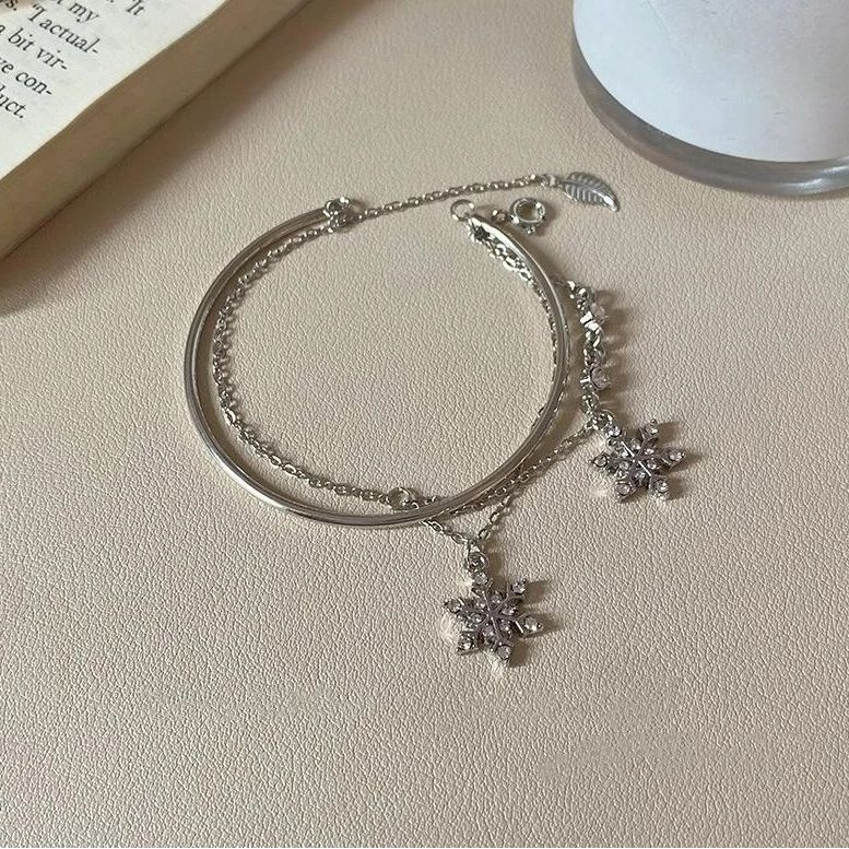 Bracelet Double avec Flocons de Neige en Cristal