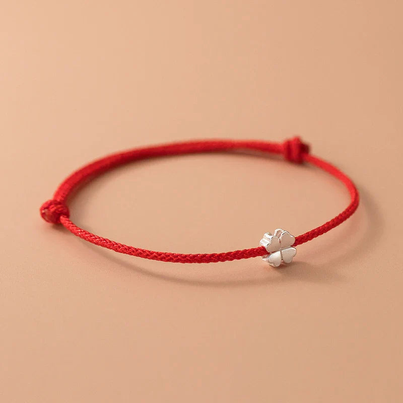 Bracelet en Corde avec Trèfle à 4 Feuilles Blanc rouge