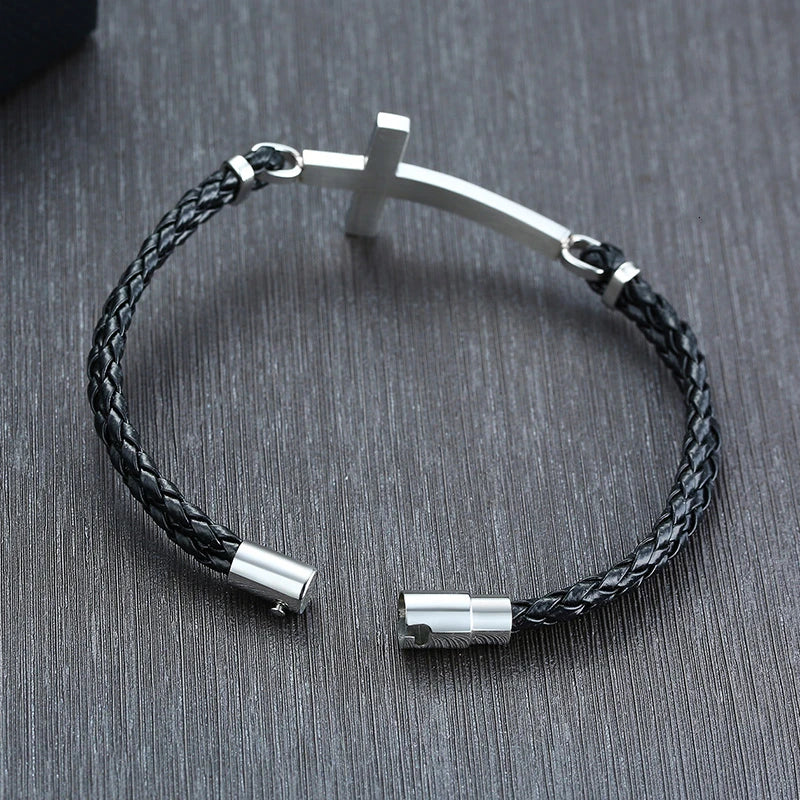 Bracelet en Cuir avec Croix Chrétienne