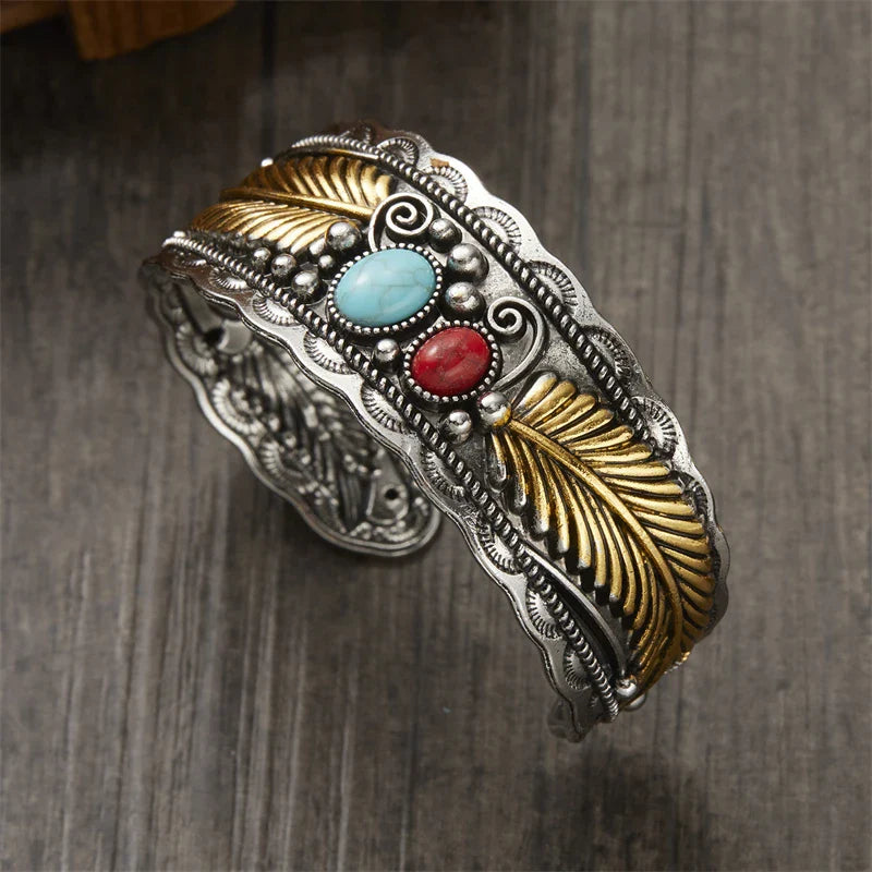Bracelet Ethnique Vintage avec Pierres et Plumes or et argent