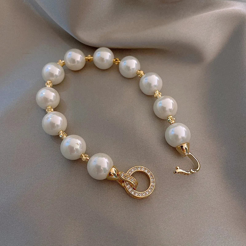 Bracelet Rétro en Perles et Zircon