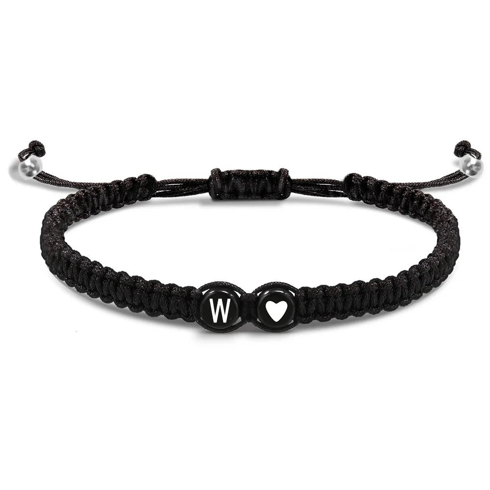 編み込みイニシャルブレスレット w
