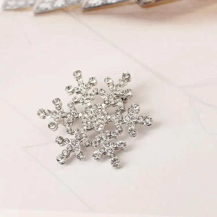 女性用 冬の雪の結晶ブローチ シルバー