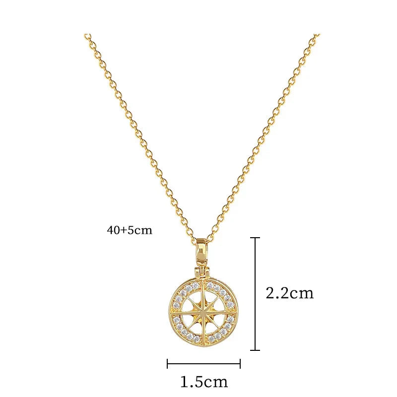 Collier avec Pendentif Boussole avec Zircon Rose des Vents