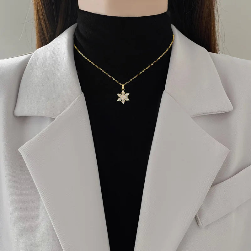 Collier avec Pendentif Flocon de Neige en Cristal