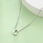 Collier avec pendentif initiale - lettre