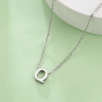 Collier avec pendentif initiale - lettre