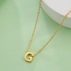 Collier avec pendentif initiale - lettre