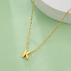 Collier avec pendentif initiale - lettre