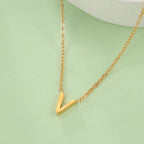 Collier avec pendentif initiale - lettre