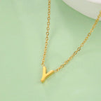 Collier avec pendentif initiale - lettre