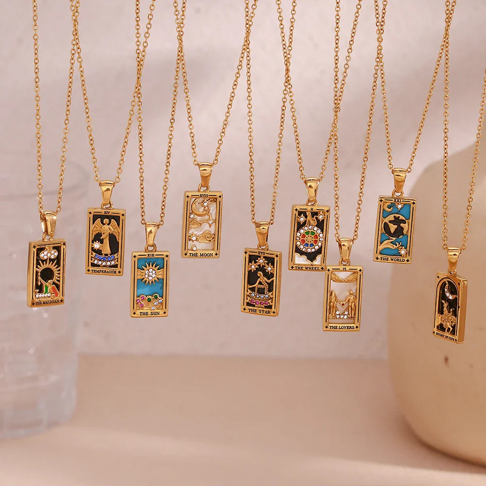 Collier avec Pendentif Tarot