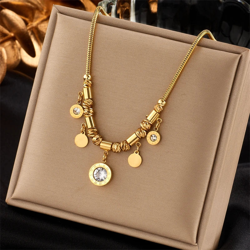 Collier avec Pendentifs en Zircon