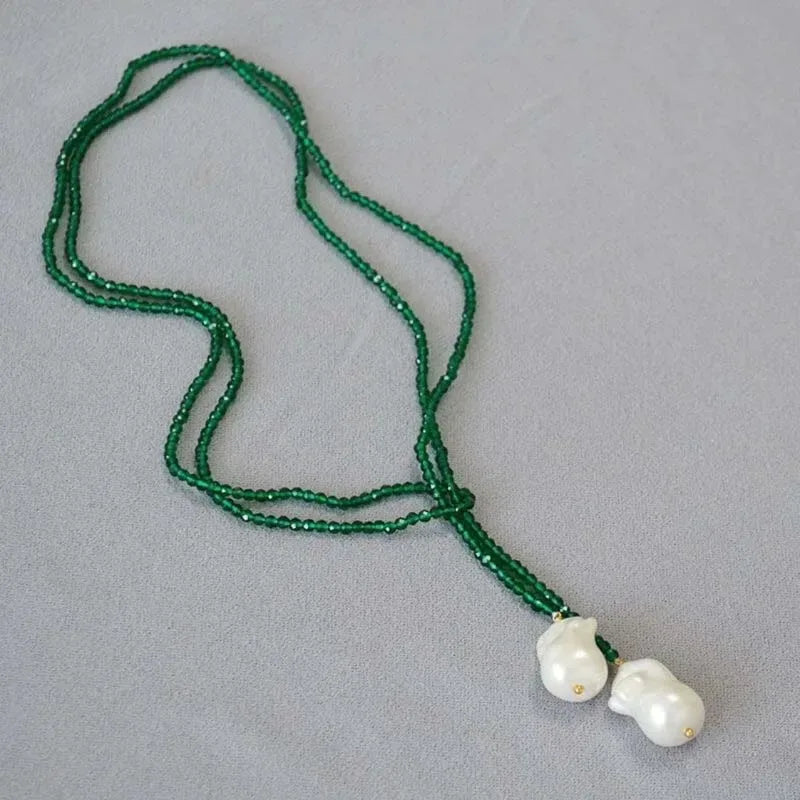 Collier de Charme avec Pendentif perles vert