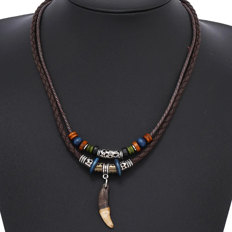Collier Double avec Pendentif Dent de Requin