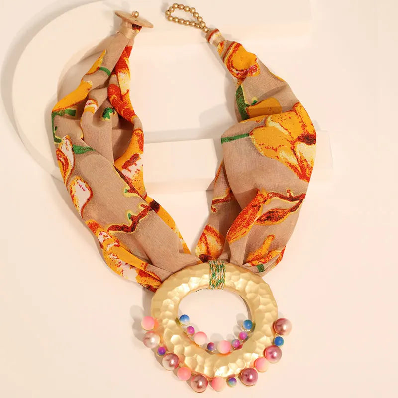 Collier en Tissus avec Pendentif Bohême Chic orange