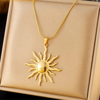 Collier Pendentif Soleil pour Femme