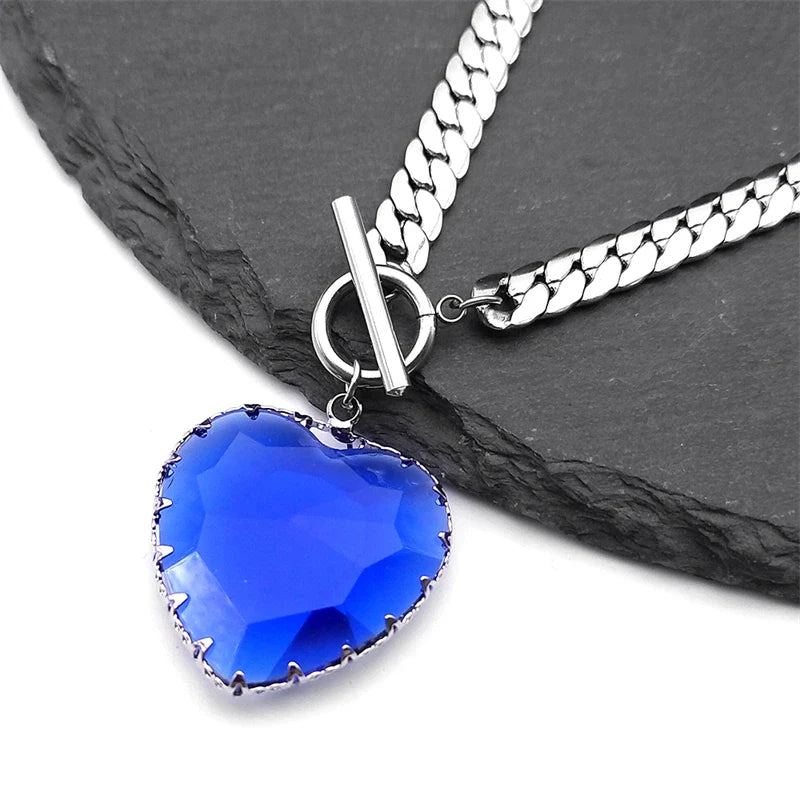Collier Ras de Cou avec Pendentif Coeur 2