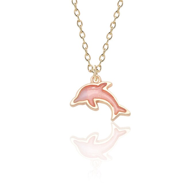 ピンクのイルカのペンダント